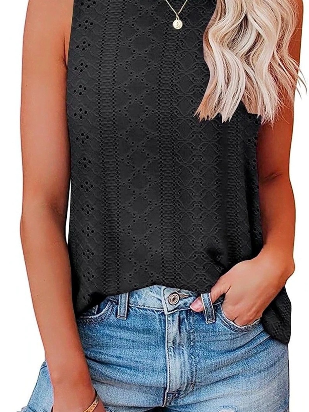 Black Eyelet Sleeveless Tank Top Scoop Neck Size Medium